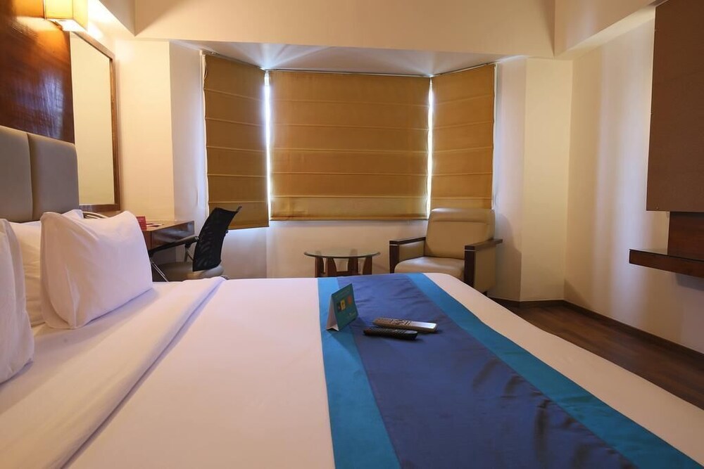 Hotel Monarch Stays