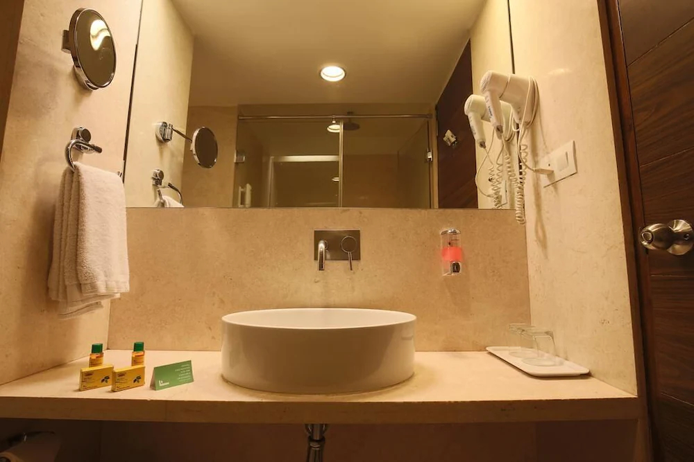 Hotel Monarch Stays
