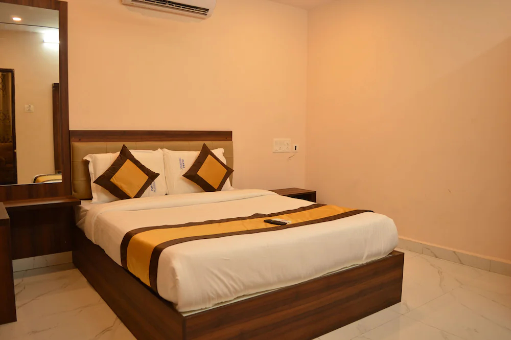 Hotel Plaza Residency