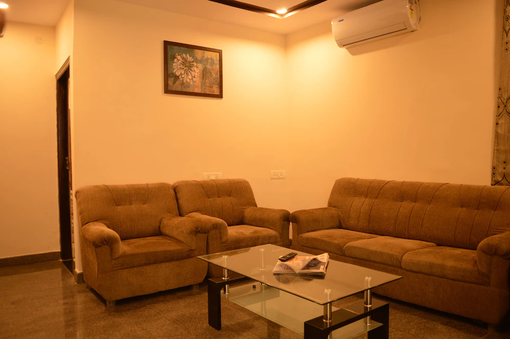 Hotel Plaza Residency