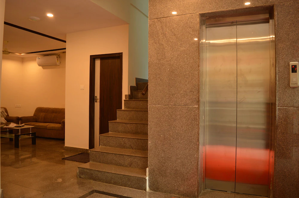 Hotel Plaza Residency