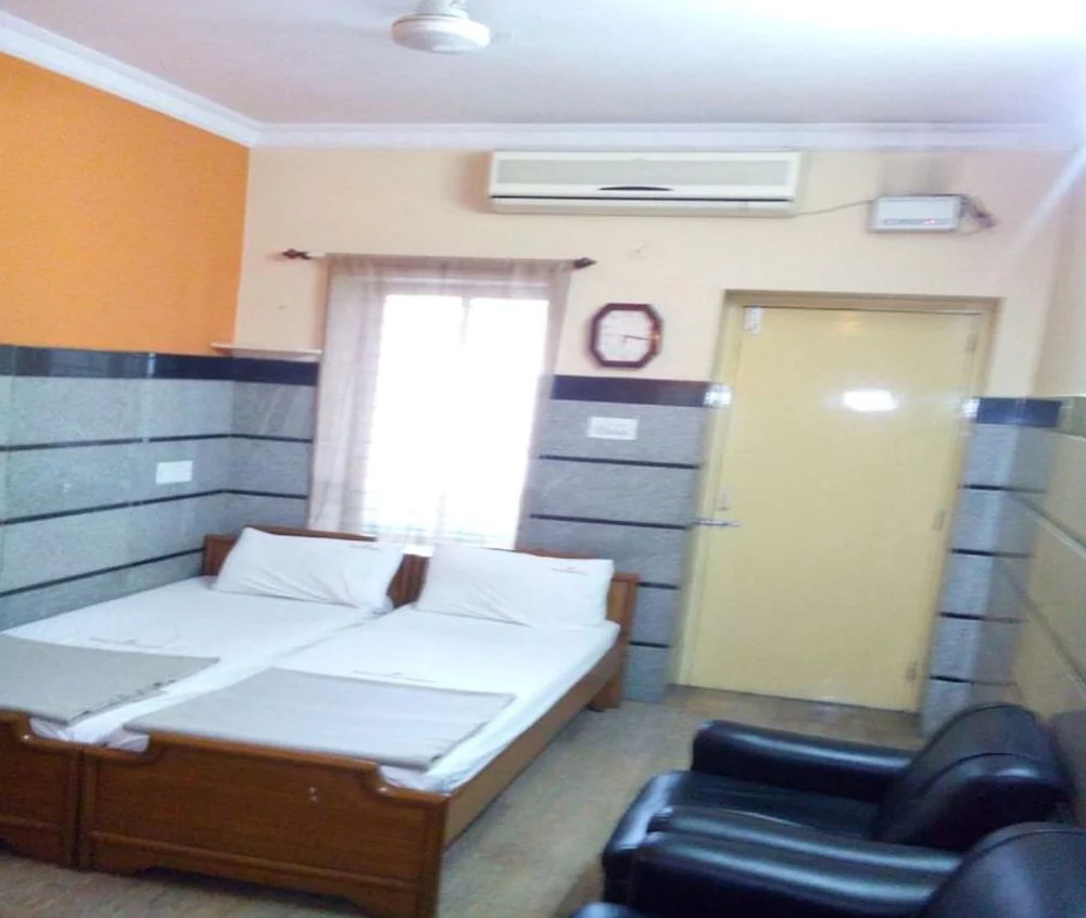 Hotel Rathna Mahal Residency