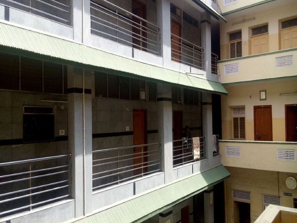 Hotel Rathna Mahal Residency