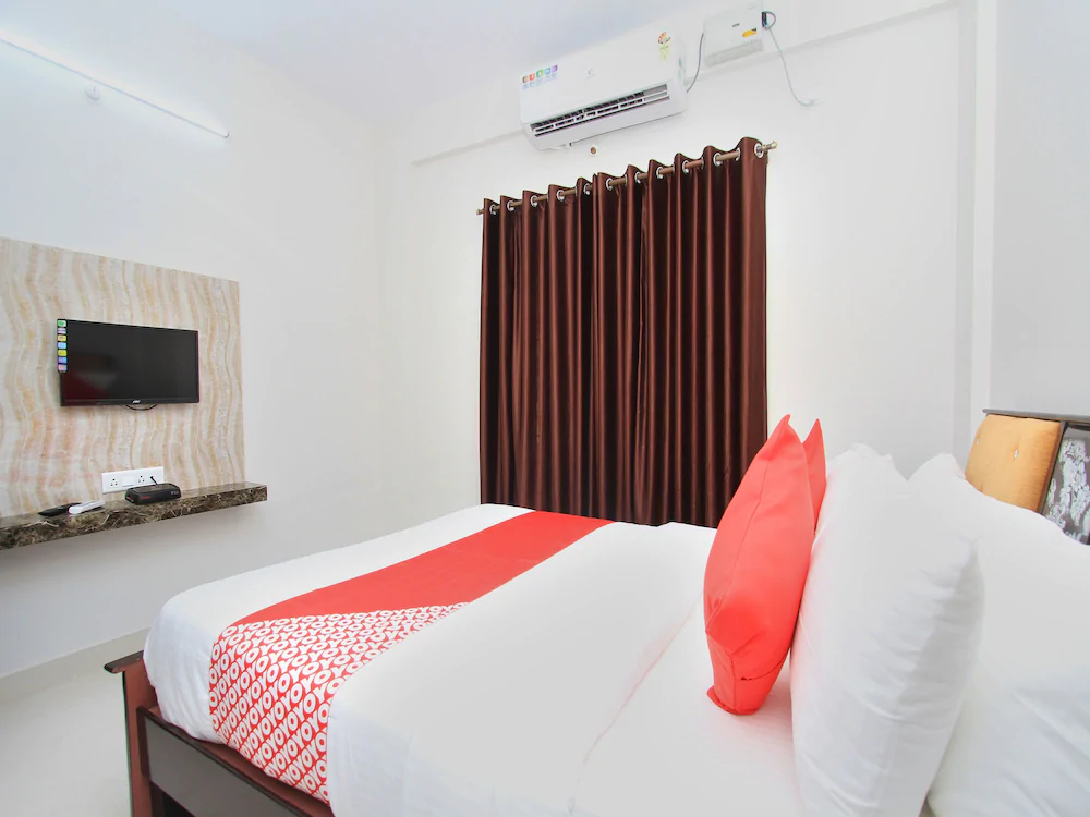 Hotel Royal Residence by OYO Rooms