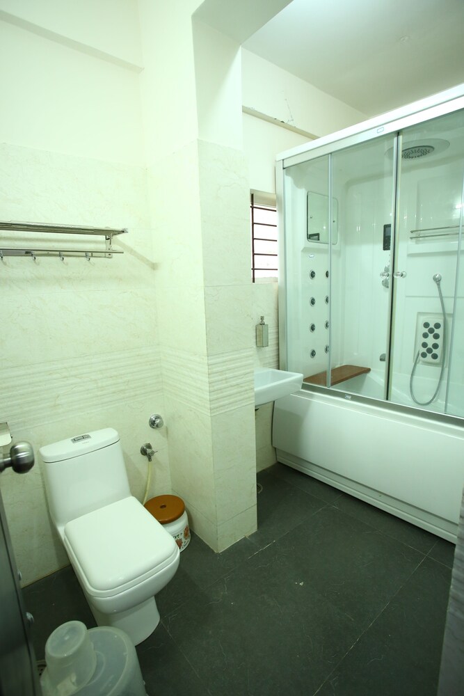 Hotel RR International