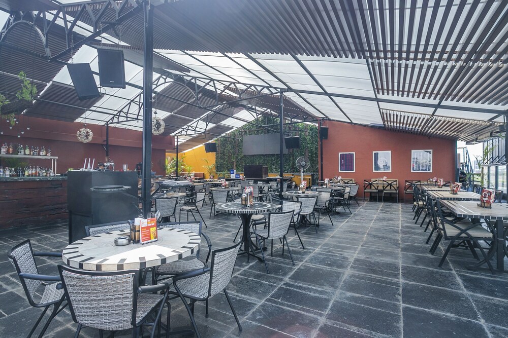 Hotel Sasya Homes