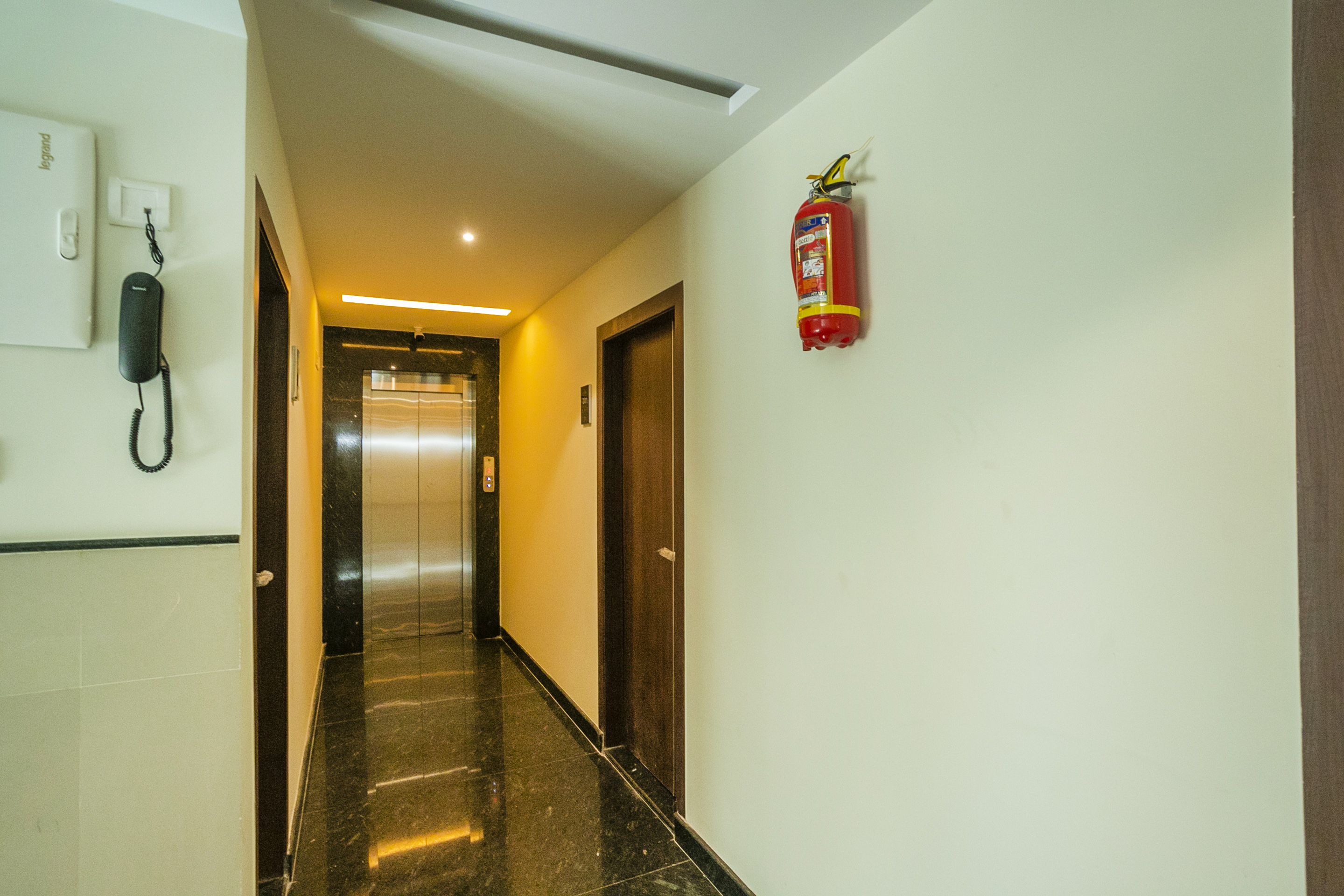 Hotel Savi International by OYO Rooms