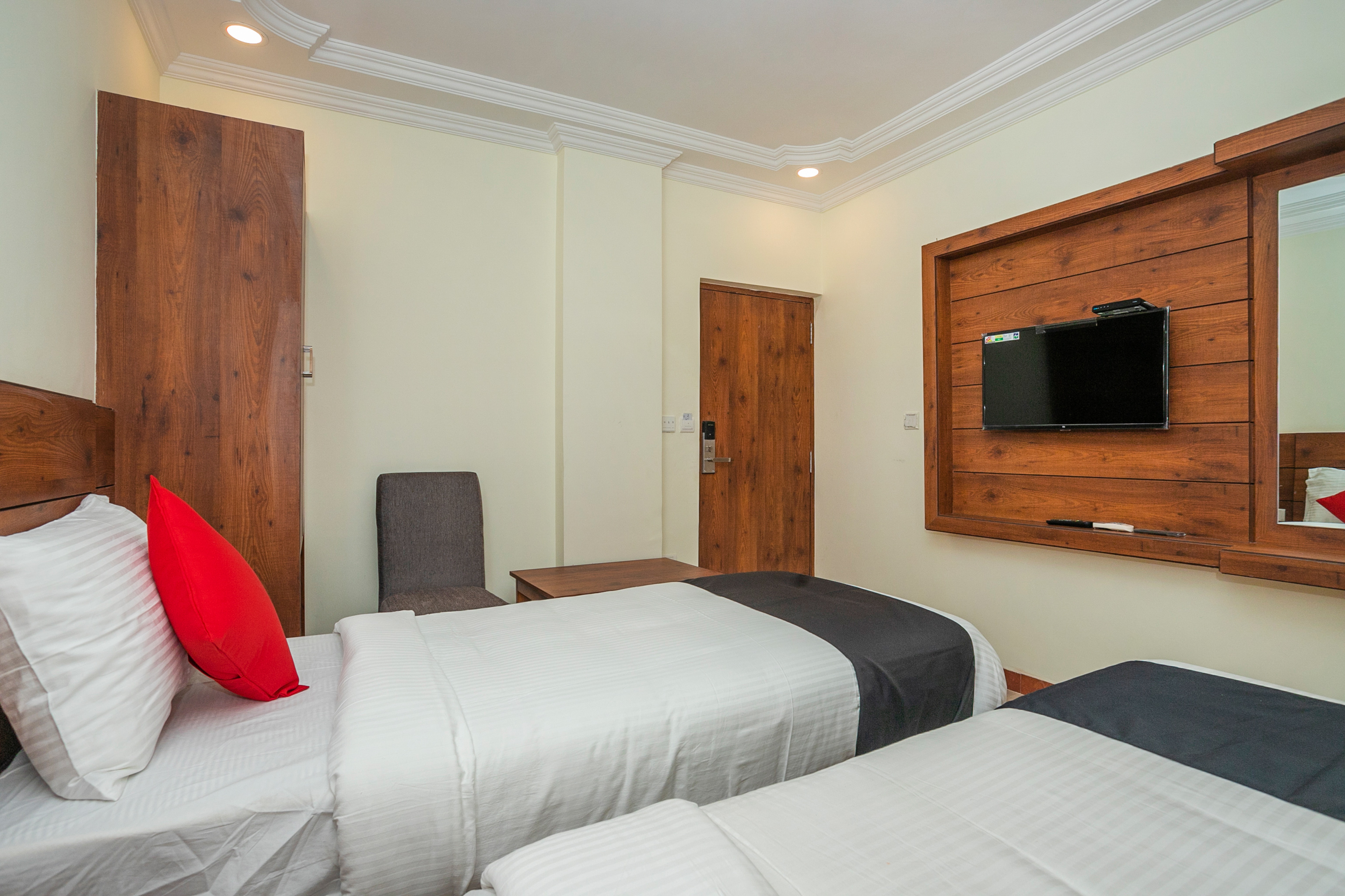 Hotel Savi International by OYO Rooms