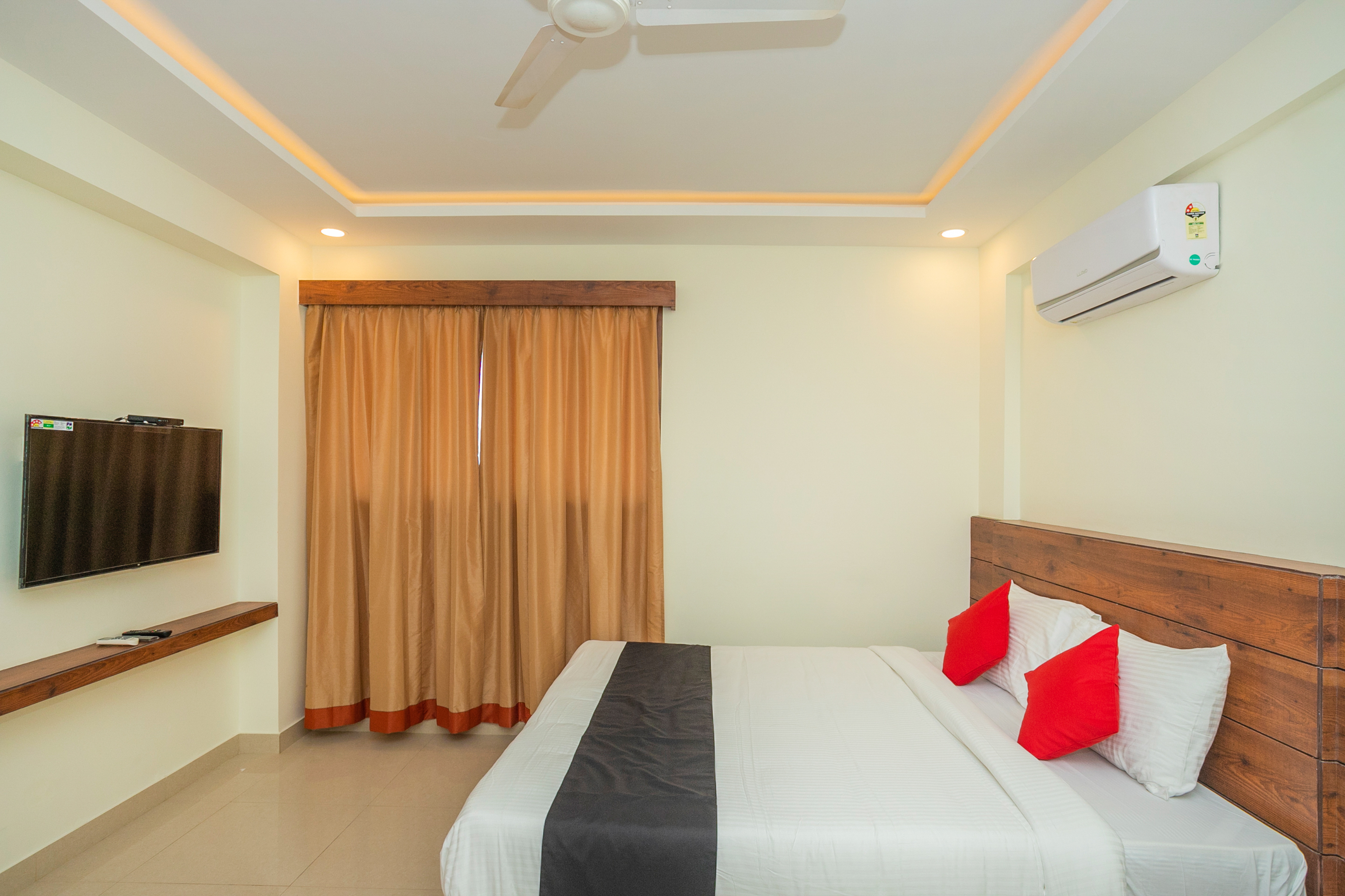 Hotel Savi International by OYO Rooms