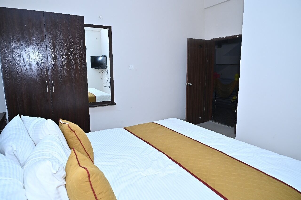 HOTEL SLN COMFORTS