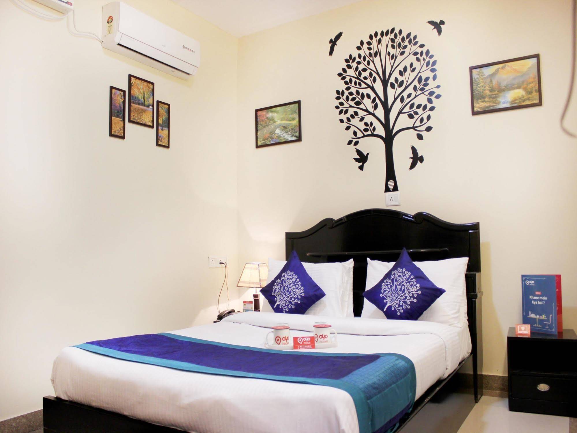 OYO Collection O Hotel Tiara Near Christ University