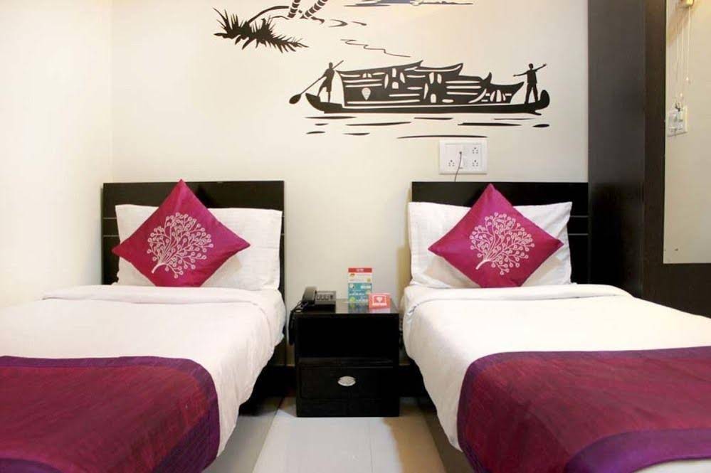 OYO Collection O Hotel Tiara Near Christ University