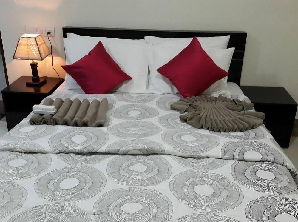 OYO Collection O Hotel Tiara Near Christ University