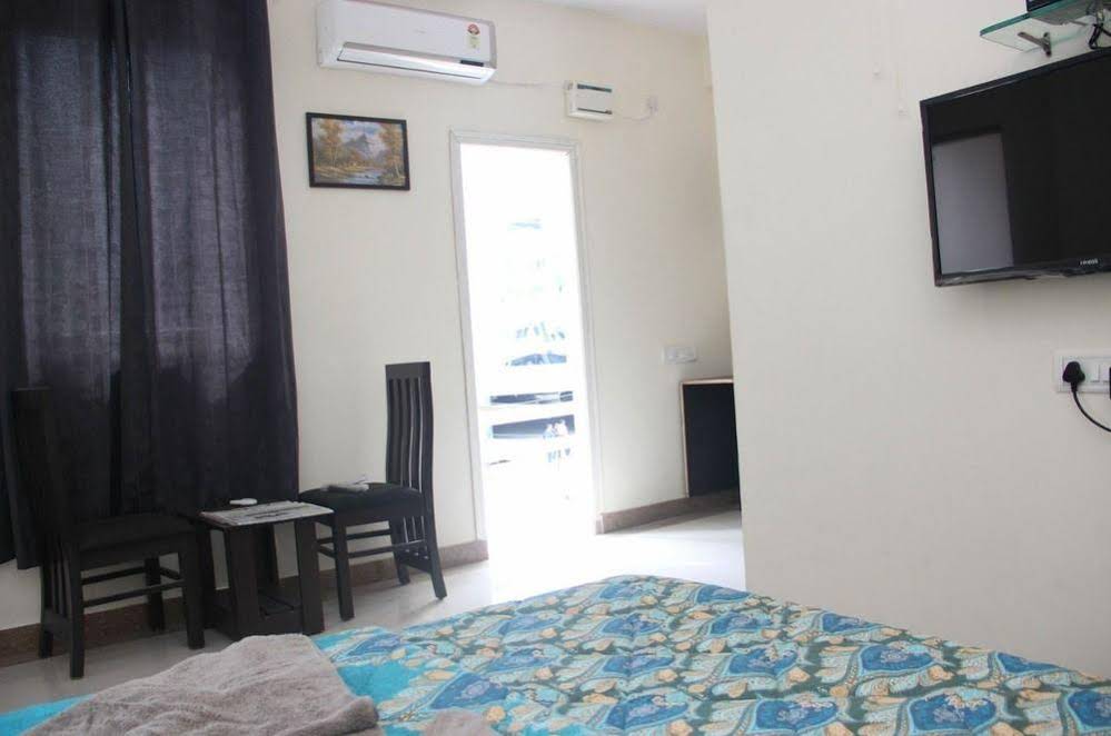 OYO Collection O Hotel Tiara Near Christ University