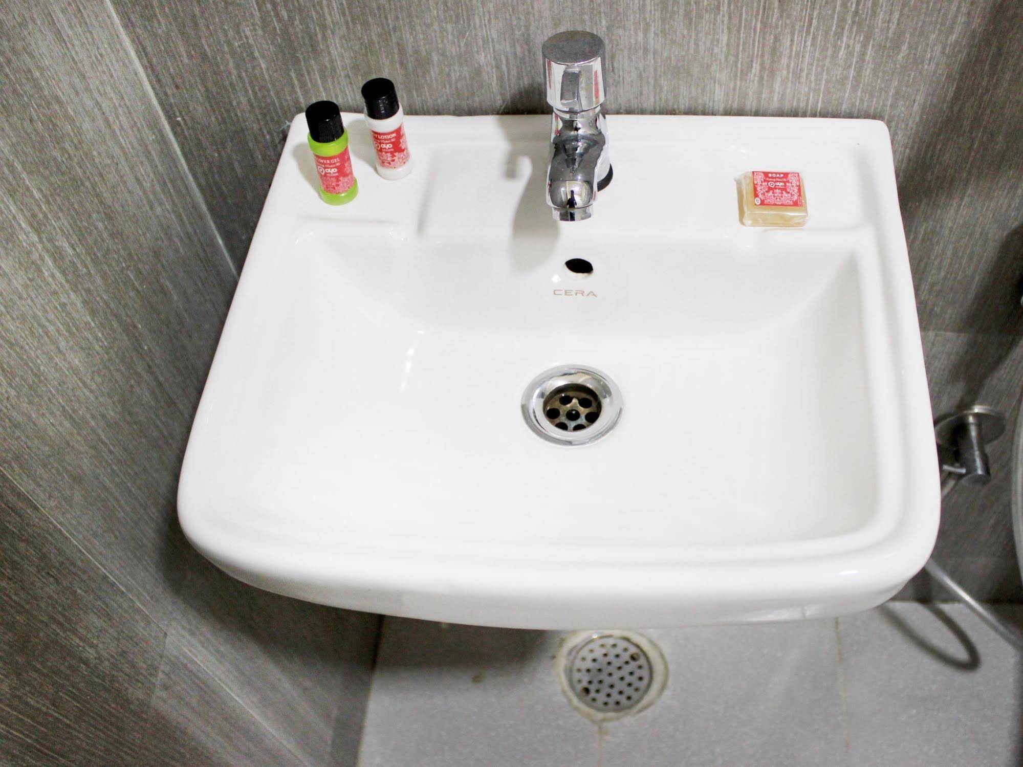 OYO Collection O Hotel Tiara Near Christ University