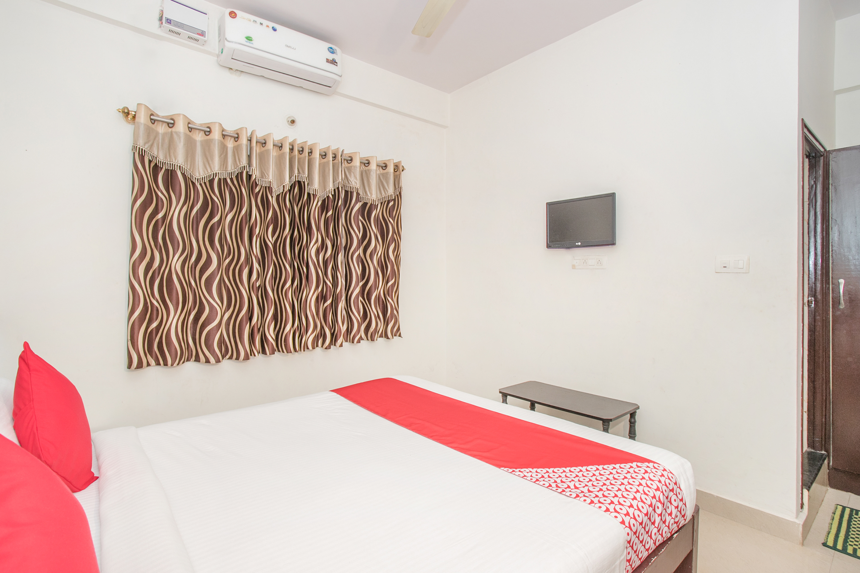Hotel Udupi Park Inn