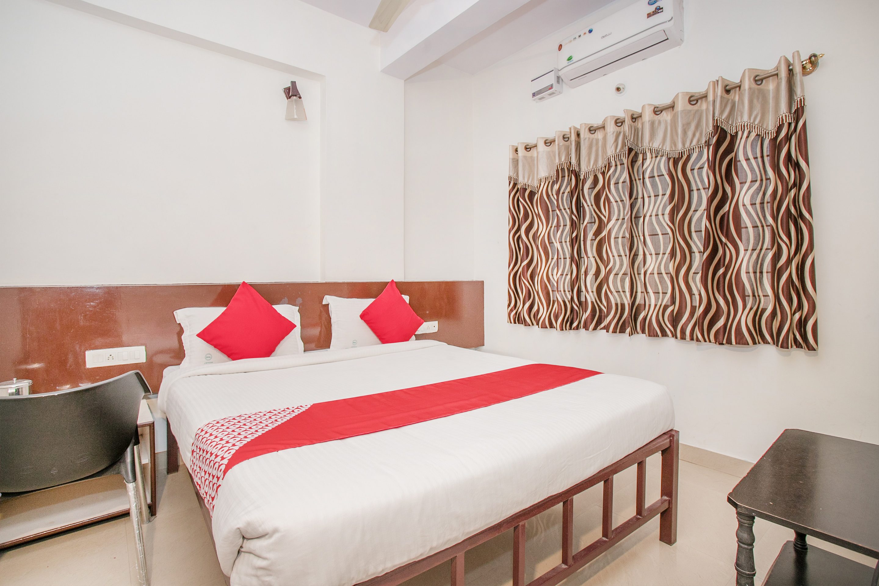 Hotel Udupi Park Inn