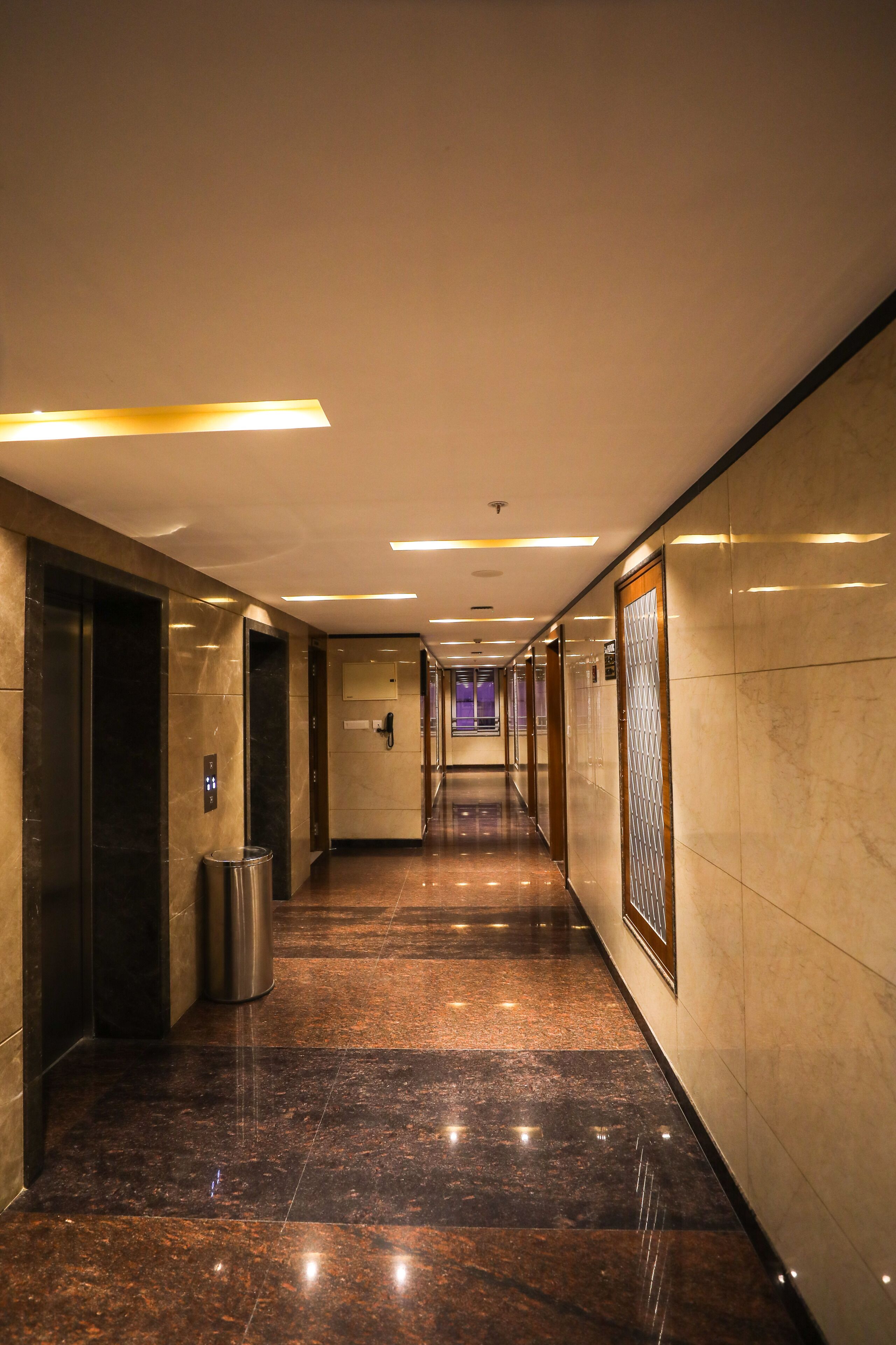 Hotel VBR Grand Inn