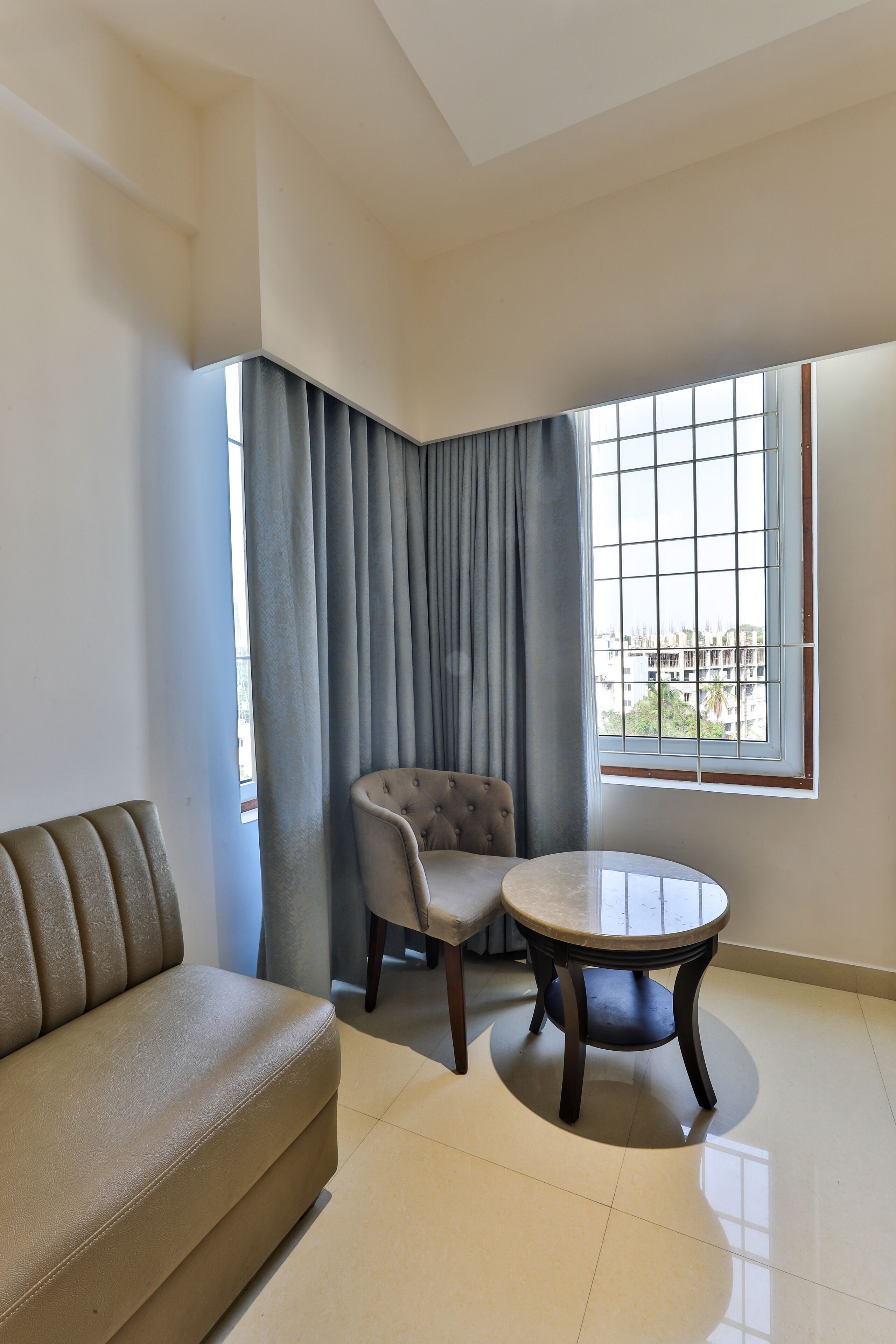 Hotel VBR Grand Inn