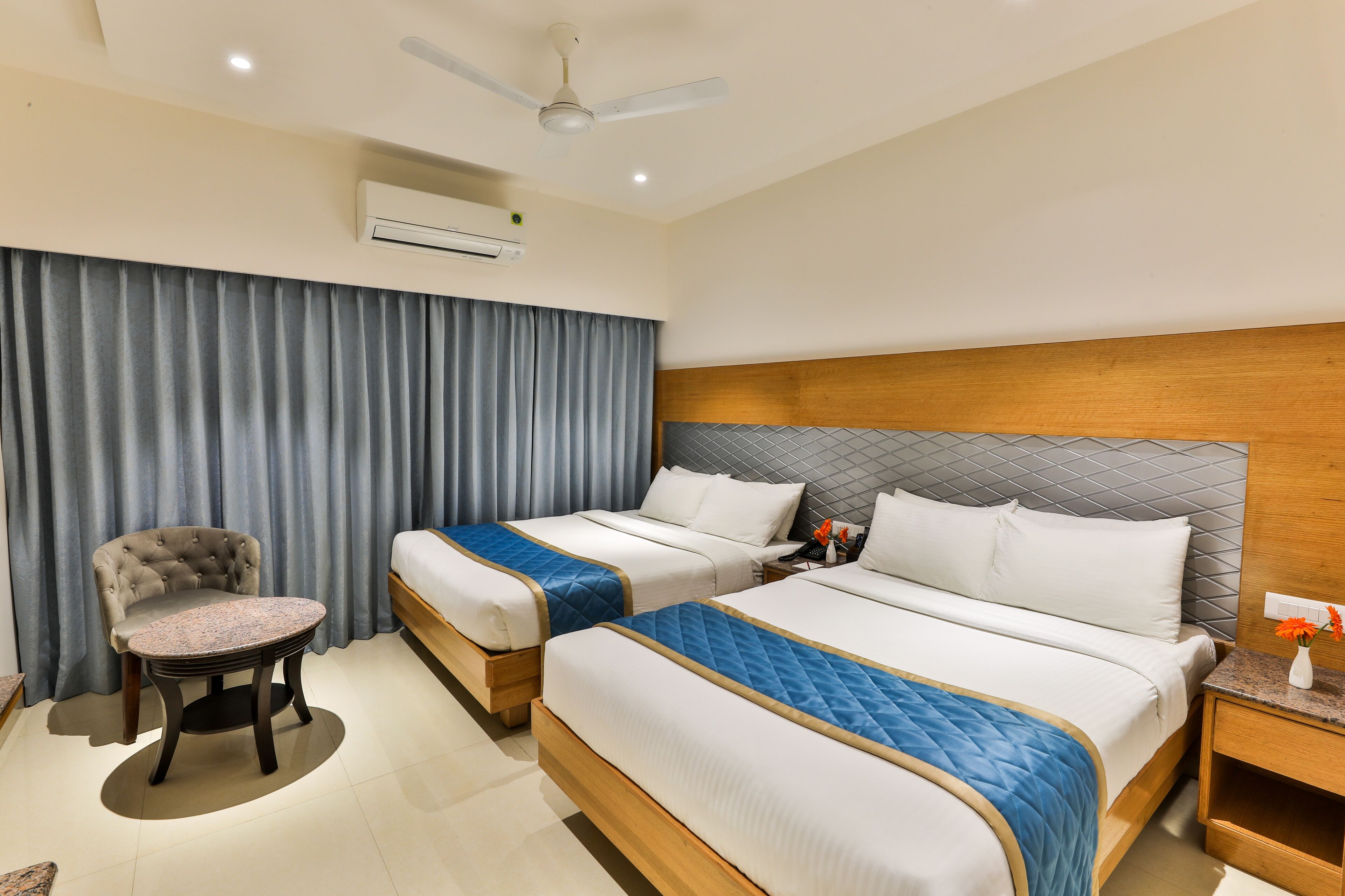 Hotel VBR Grand Inn