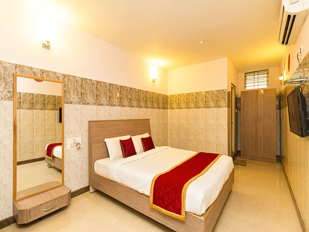 Hotel Venus Comforts by OYO Rooms