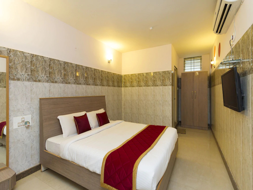 Hotel Venus Comforts by OYO Rooms