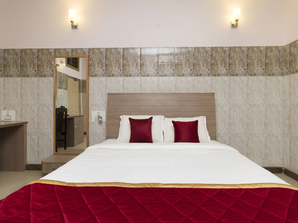 Hotel Venus Comforts by OYO Rooms