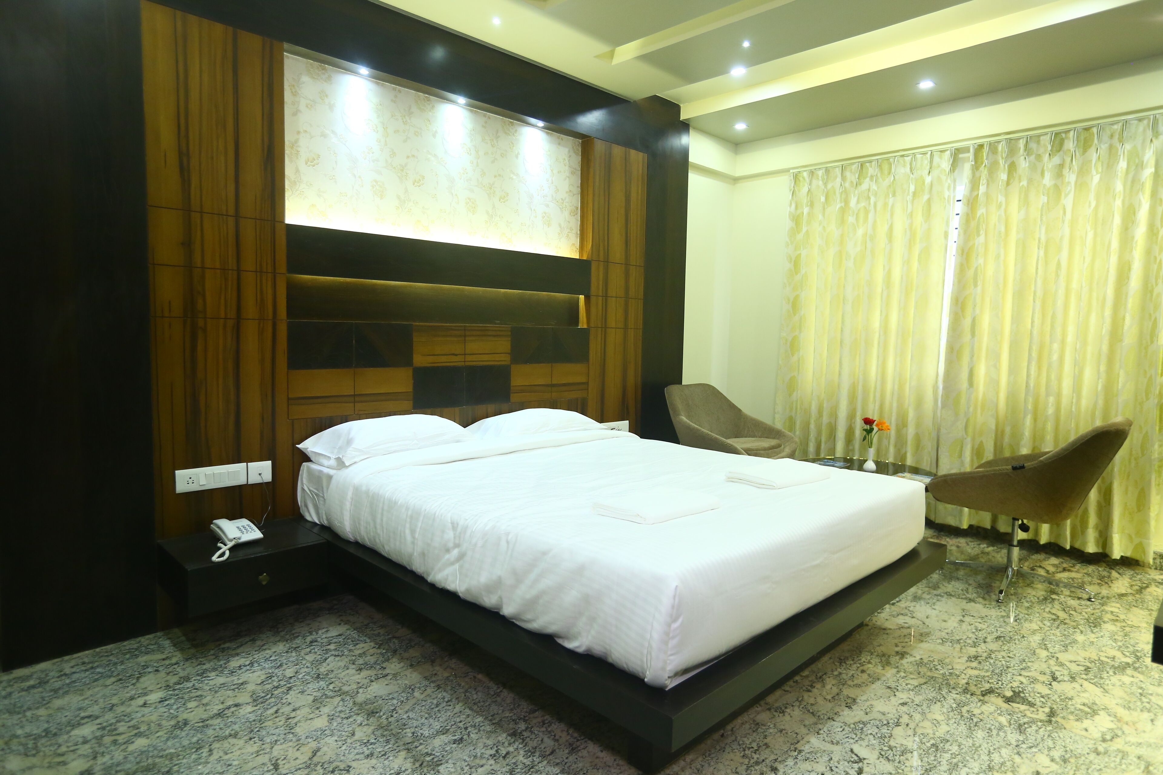 Hotel White Rock