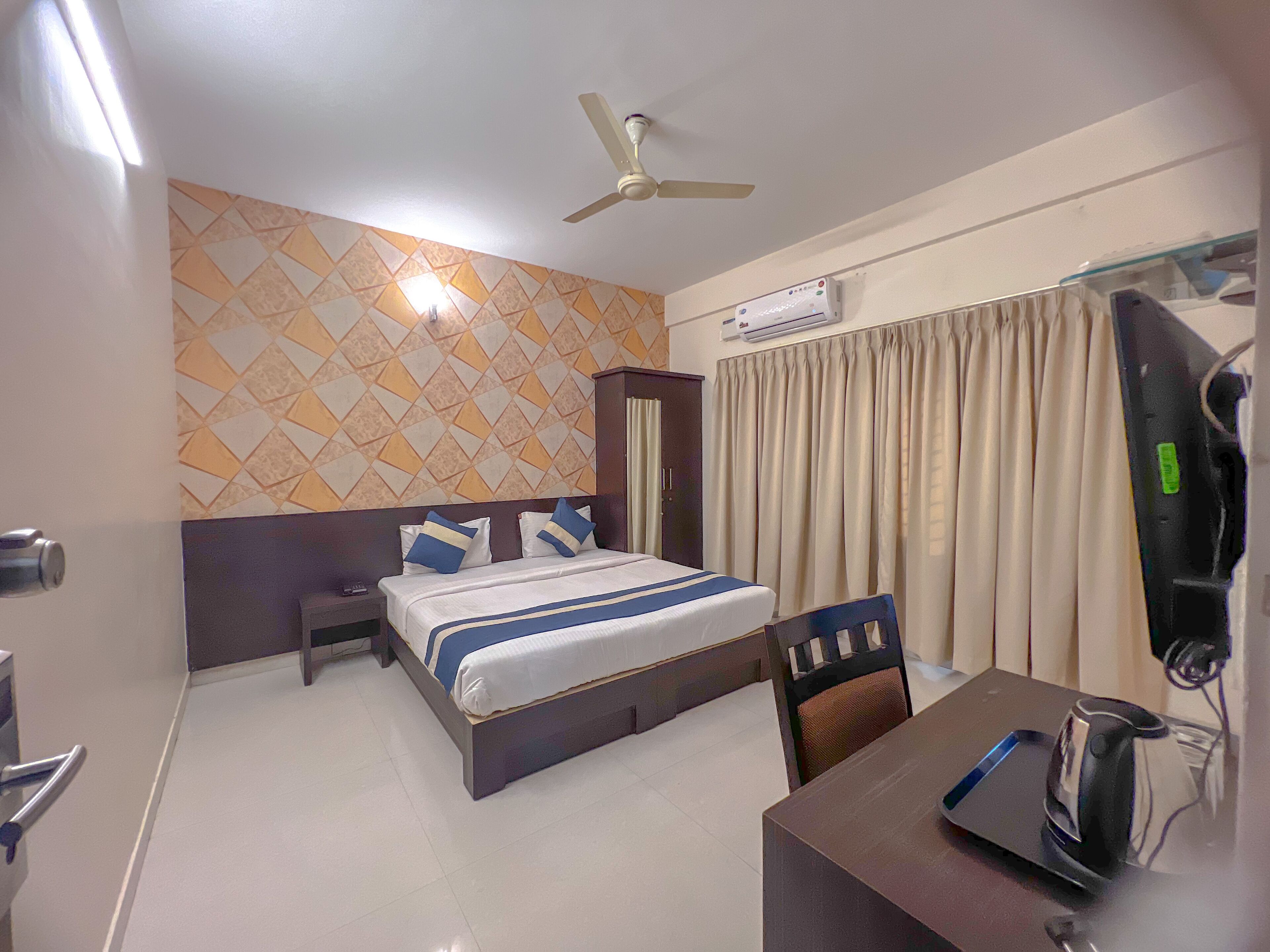 Hotel Willow Tree