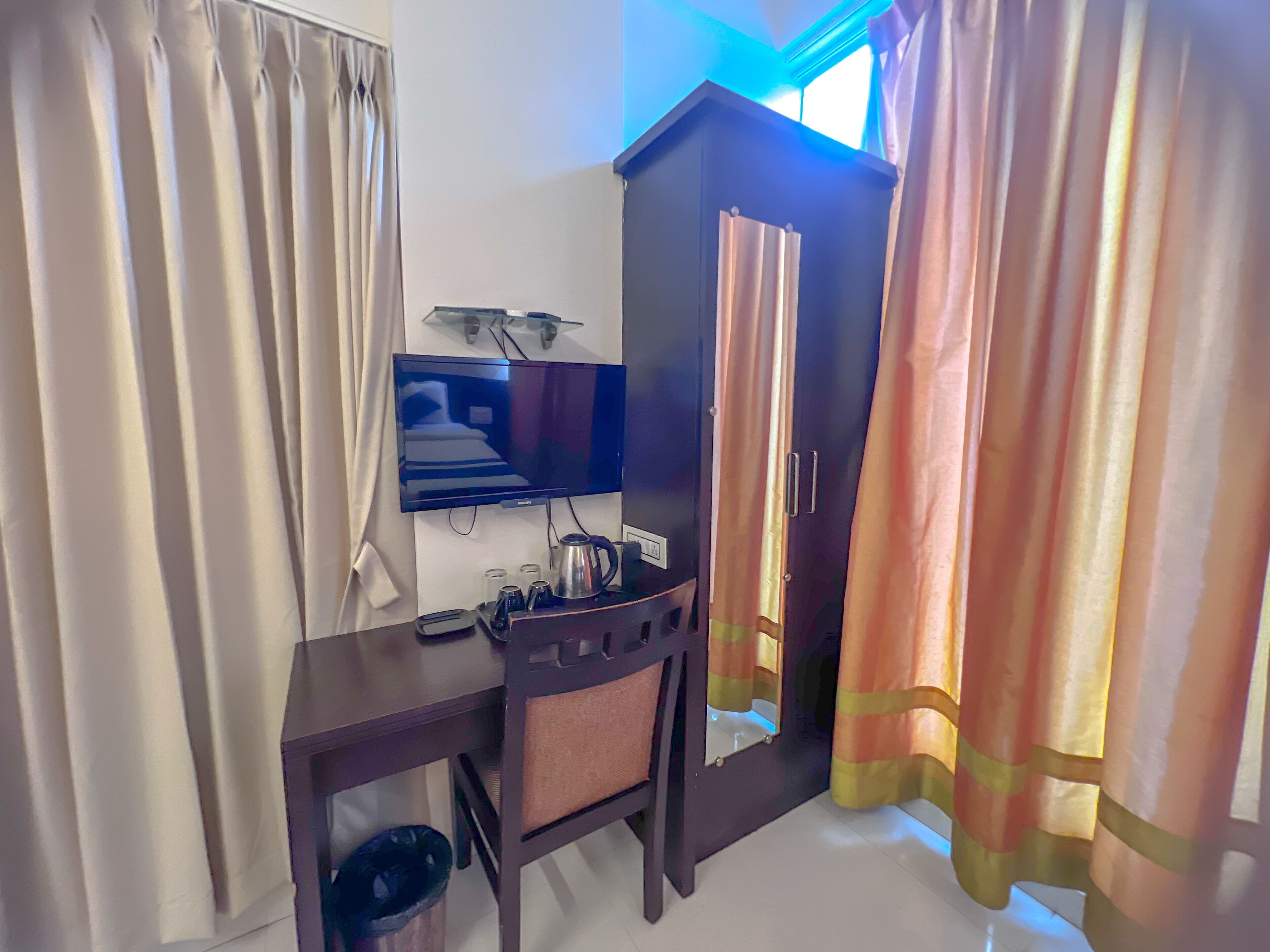 Hotel Willow Tree