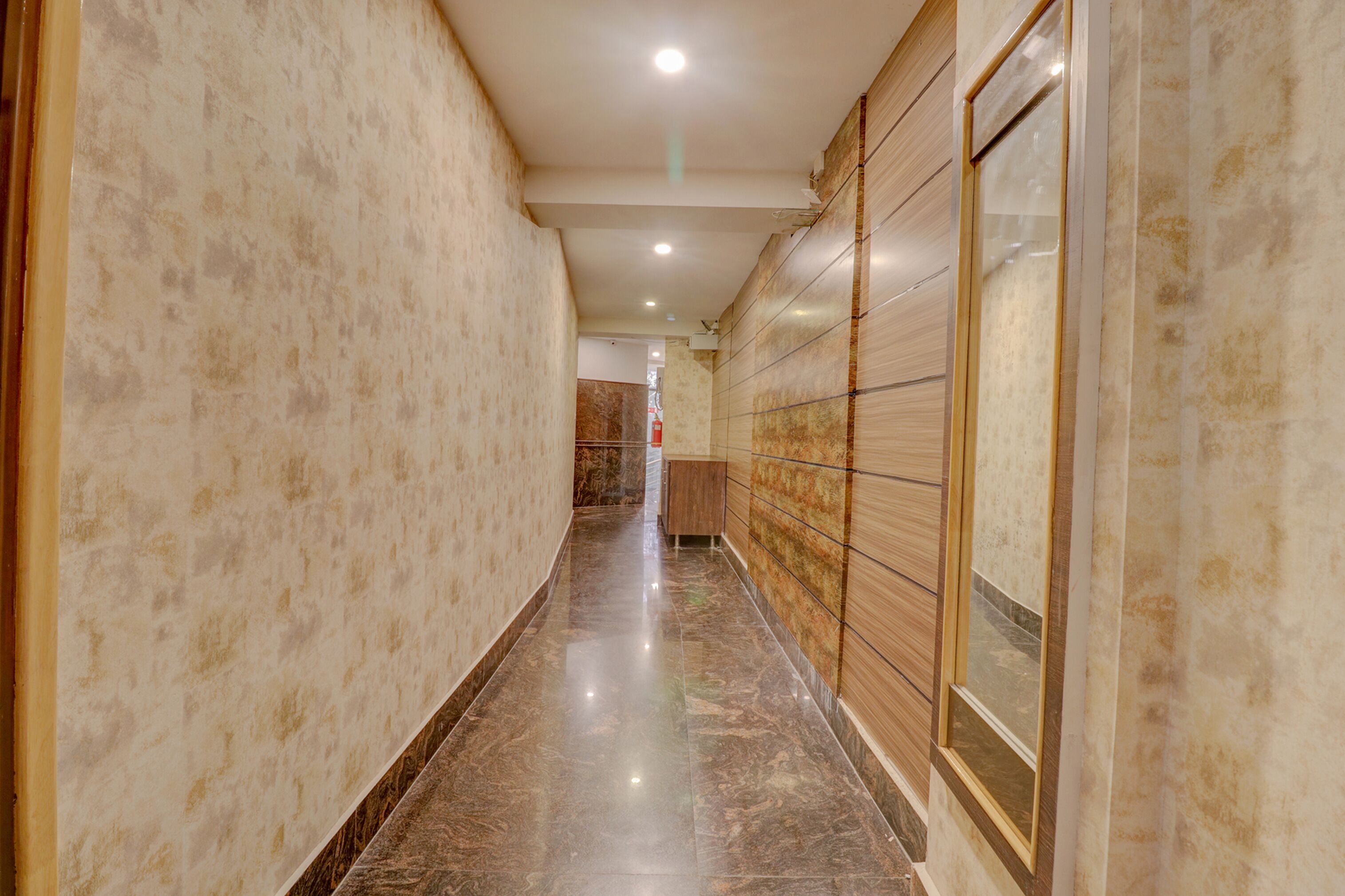 Ira International by Fabhotel