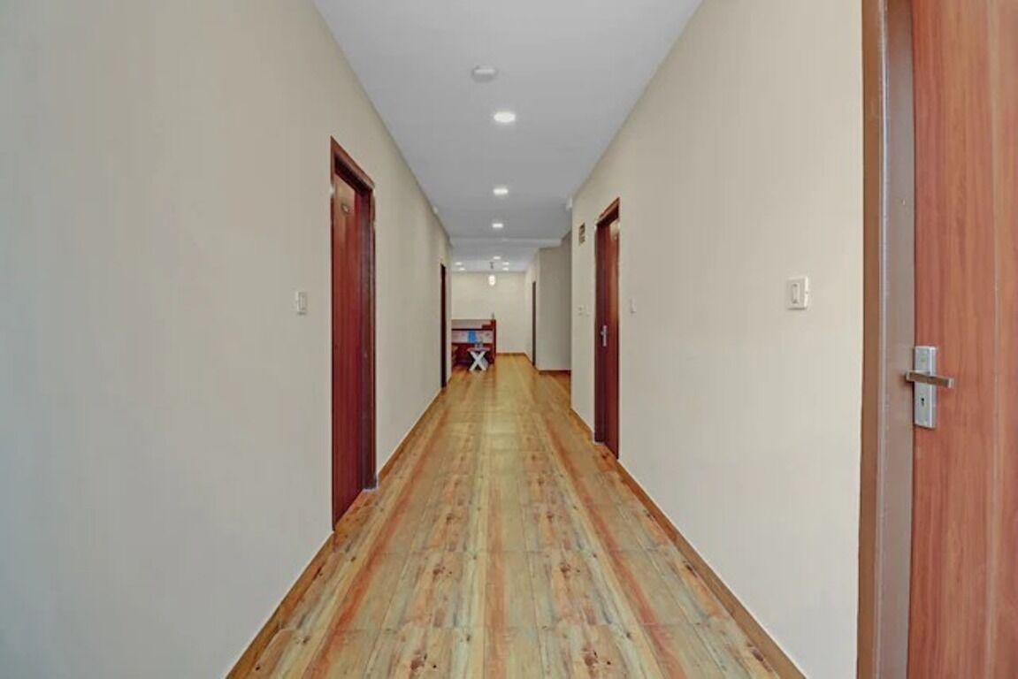Iroomz Sri Udupi Park Suites Pmc