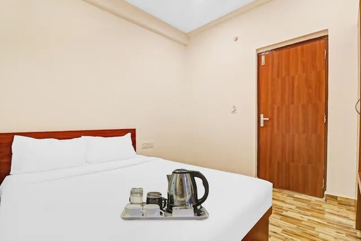 Iroomz Sri Udupi Park Suites Pmc