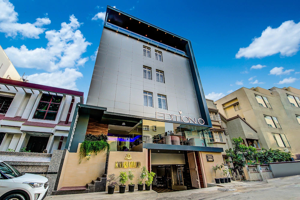 Kanaka Grand Hotel & Spa by OYO Rooms