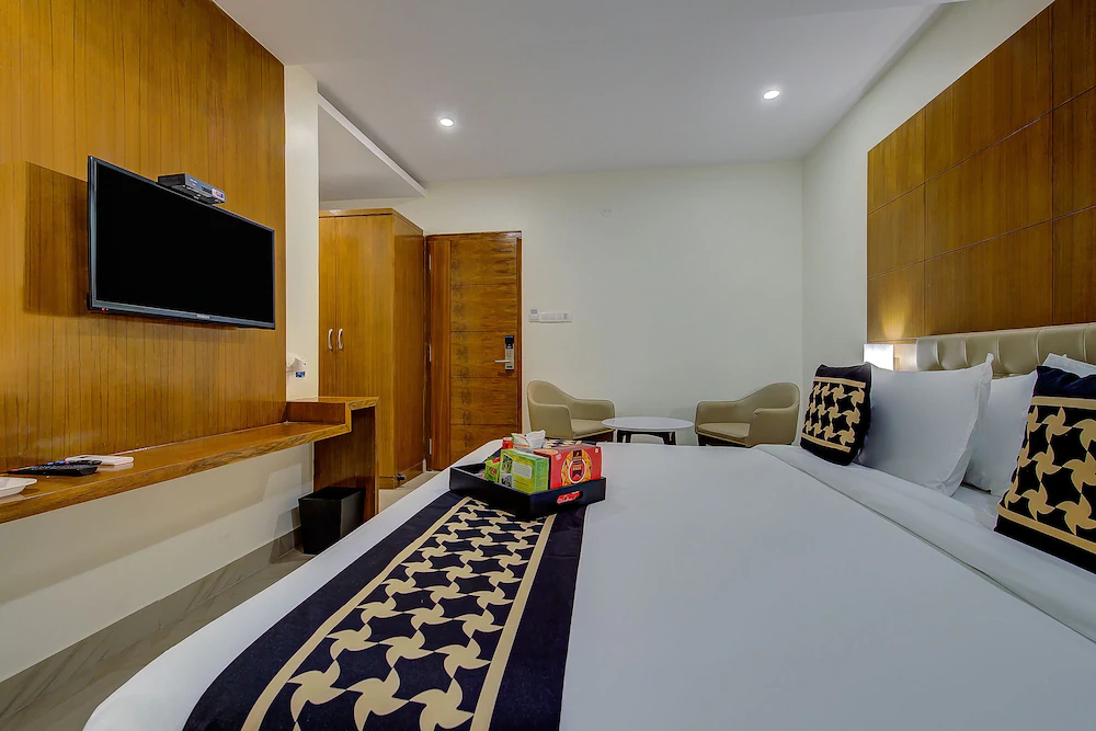 Kanaka Grand Hotel & Spa by OYO Rooms