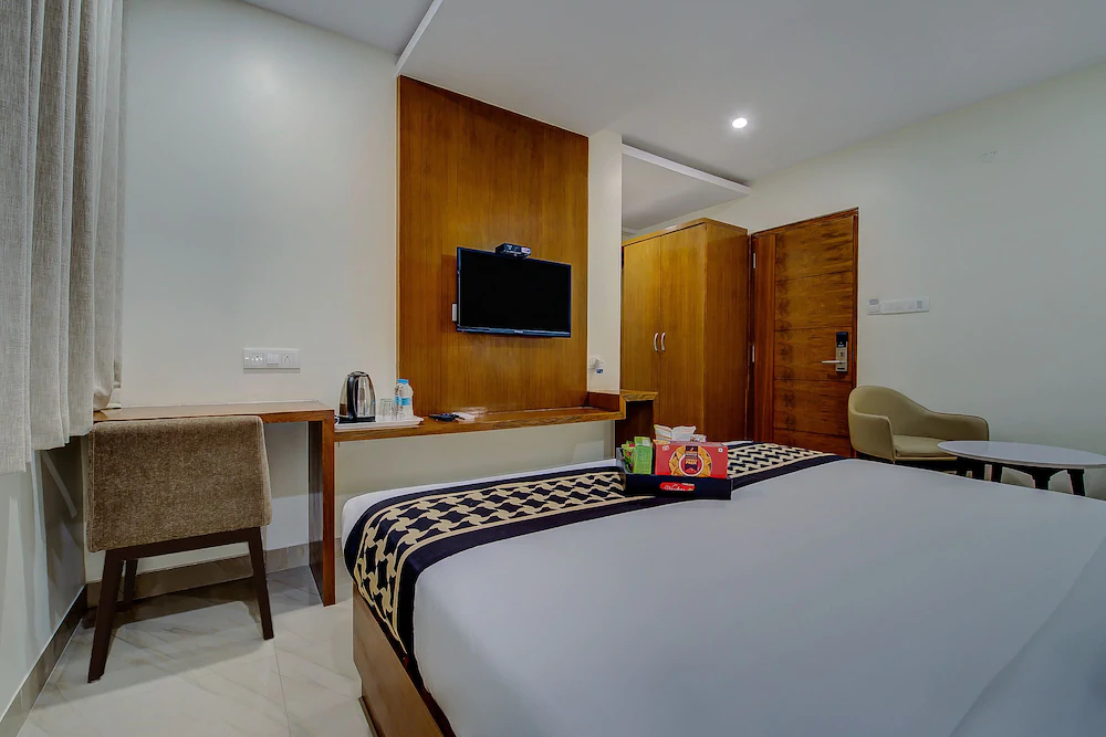 Kanaka Grand Hotel & Spa by OYO Rooms