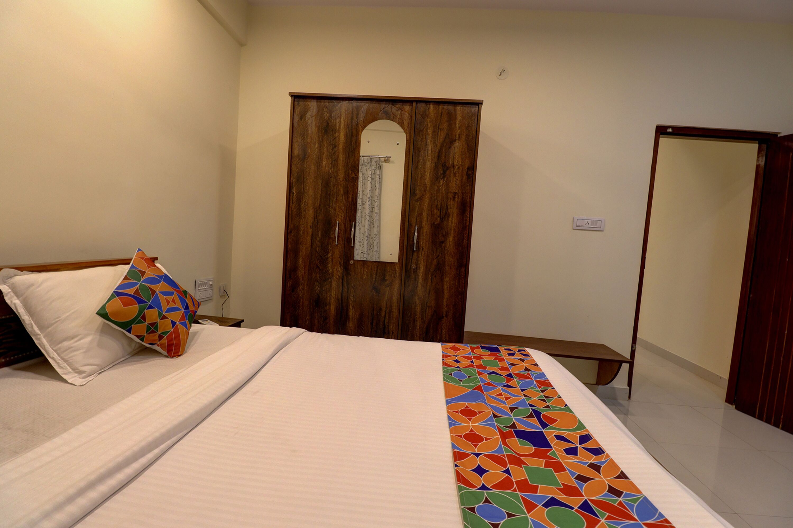 Kings Suites by Fabhotel