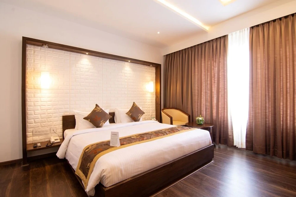 The Liverpool Hotel Red