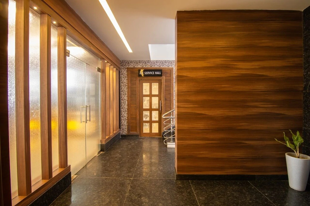 The Liverpool Hotel Red