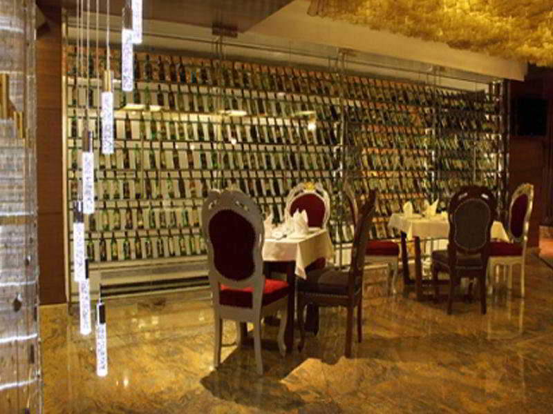 La Marvella - A Sarovar Premiere Hotel