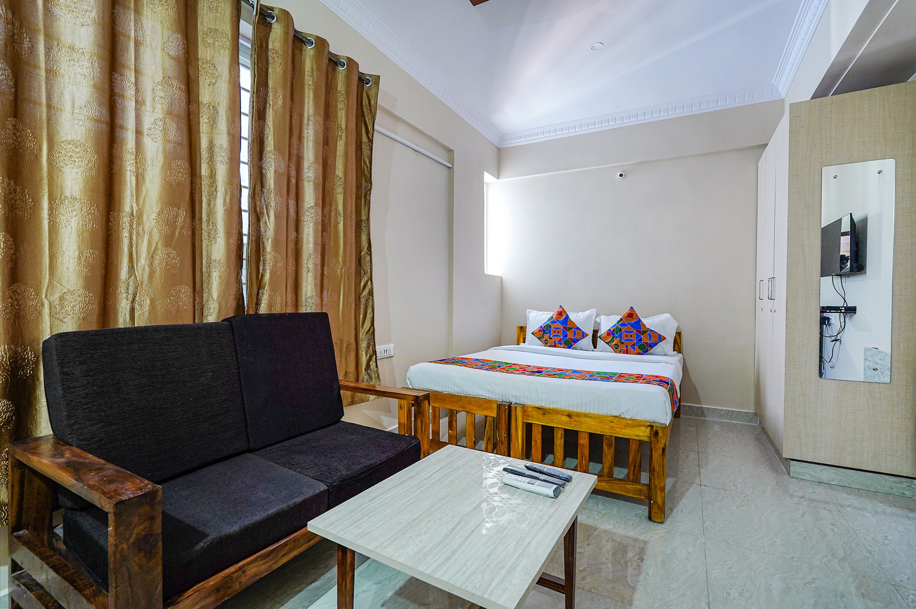 Lepsi Inn By Fabhotel