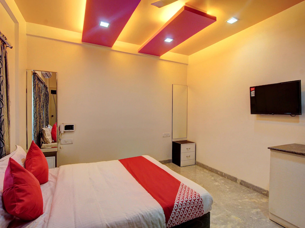 Lng Hospitality By OYO Rooms