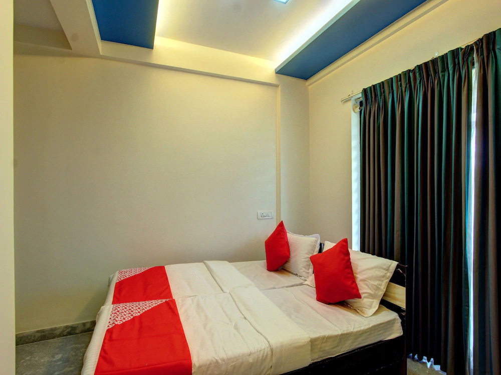 Lng Hospitality By OYO Rooms
