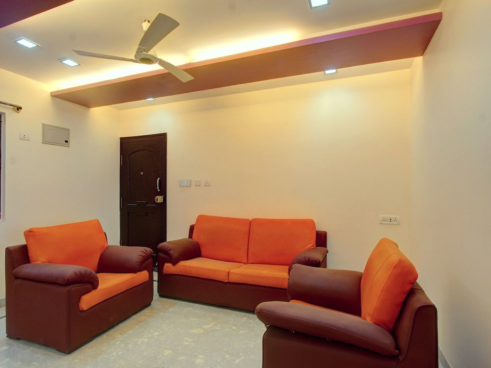 Lng Hospitality By OYO Rooms
