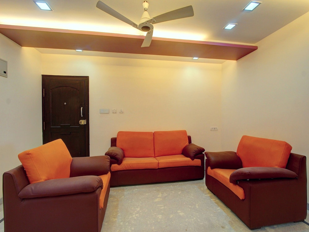 Lng Hospitality By OYO Rooms