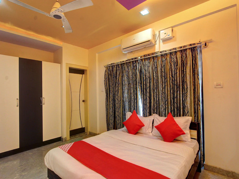 Lng Hospitality By OYO Rooms