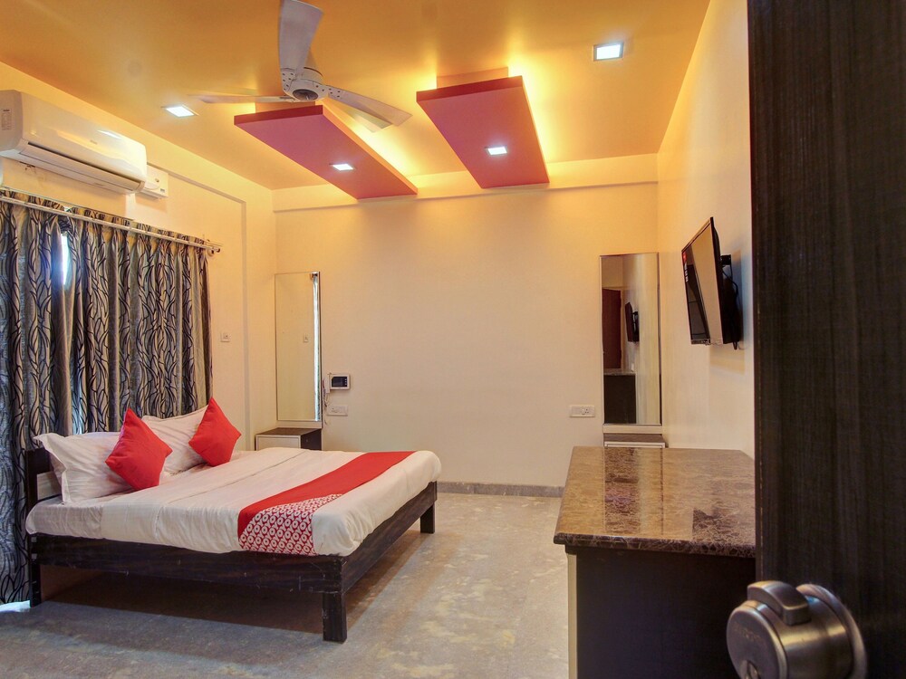 Lng Hospitality By OYO Rooms