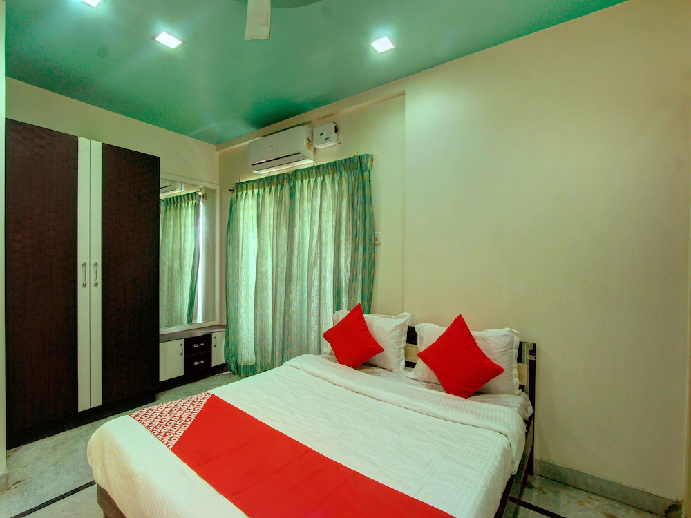 Lng Hospitality By OYO Rooms