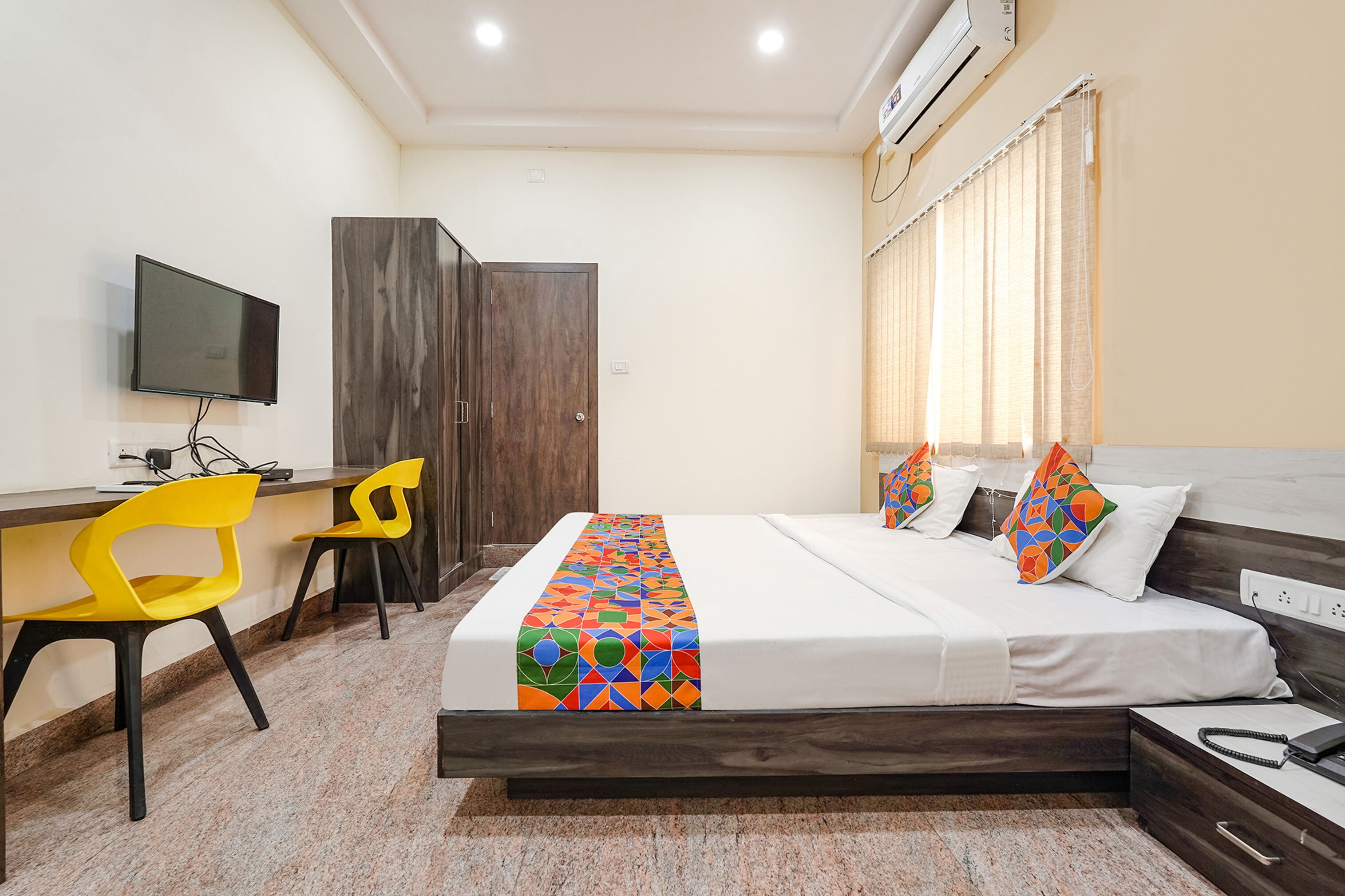 FabExpress Lutino Homes