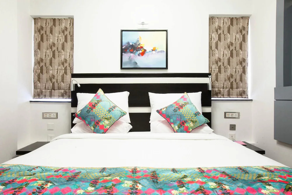 Mango Hotels-Purple Brigade